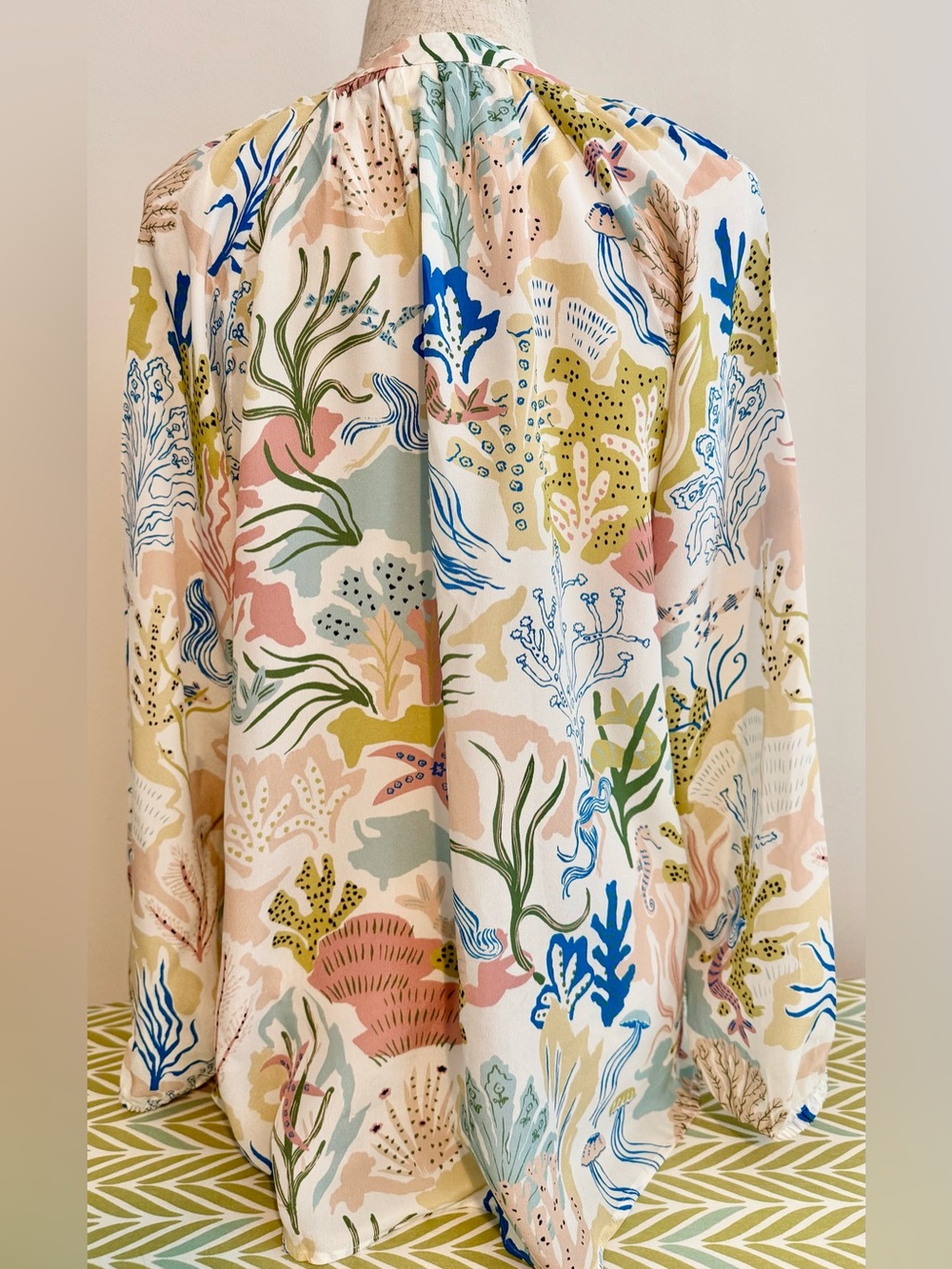 Spartina 449 Cora Silk Blouse, Mermaid Sea - Picture 2 of 3